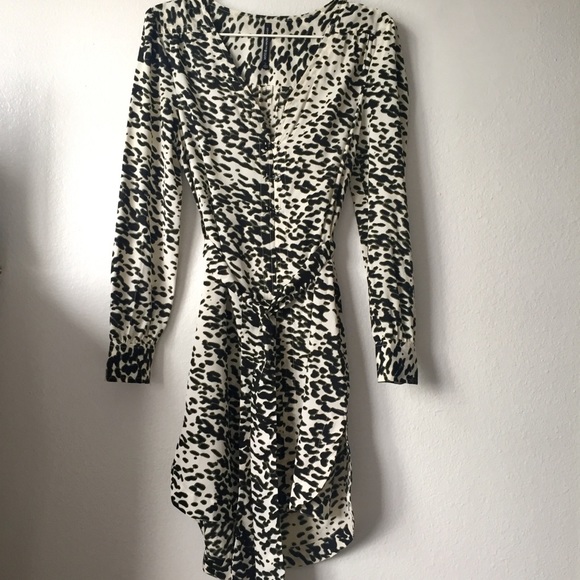 Walter Baker Dresses & Skirts - W118 Walter Baker Abstract Print Pullover Dress
